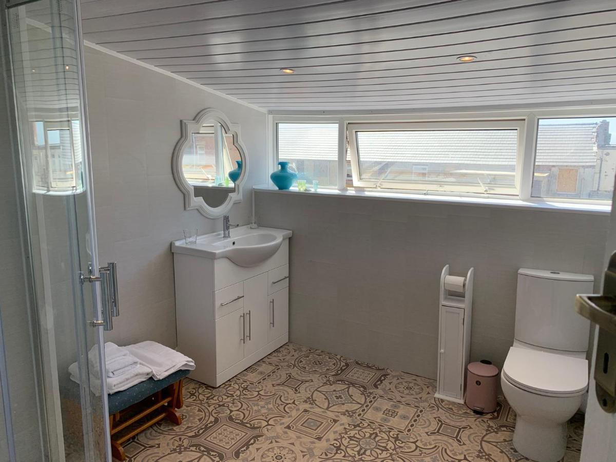 Heather Glen. Six Bedroom Home Near The Sea. Blackpool Zewnętrze zdjęcie