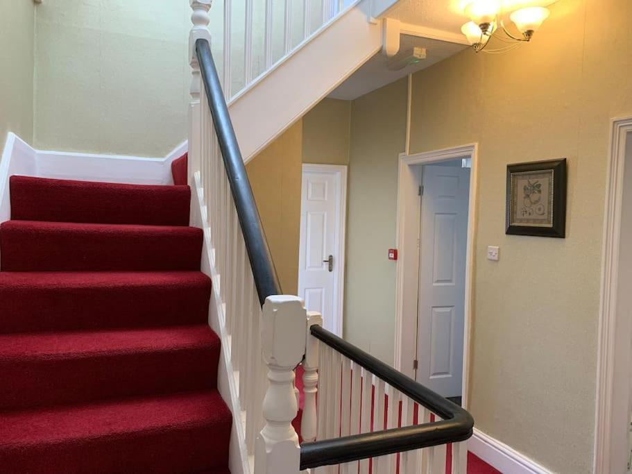 Heather Glen. Six Bedroom Home Near The Sea. Blackpool Zewnętrze zdjęcie