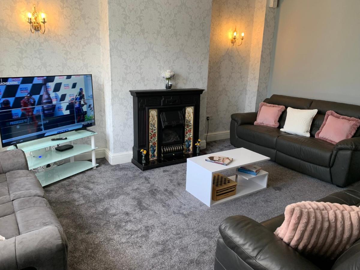 Heather Glen. Six Bedroom Home Near The Sea. Blackpool Zewnętrze zdjęcie